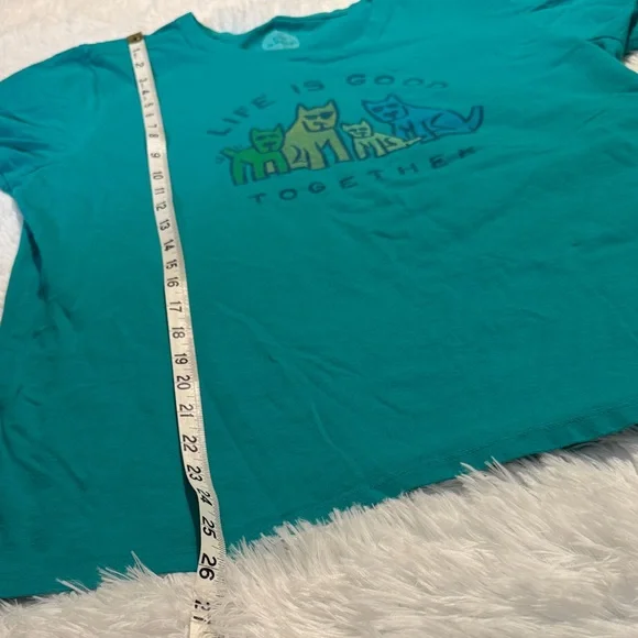 Life Is Good short sleeved, Turquoise Tee with Dog Design - Picture 5 of 5